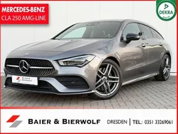 Mountaingrau met. Gebraucht 2020 Mercedes CLA250 Shooting Brake AMG line Kombi | 29.990 € (Fairer Preis)