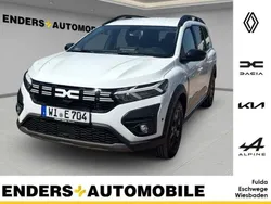 Weiss Gebraucht 2024 Dacia Jogger Extreme Van / Kleinbus | 26.670 € (Guter Preis)