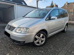 Silber Gebraucht 2006 VW Touran Highline Van / Kleinbus | 1.950 € (Guter Preis)