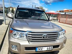 Gold Gebraucht 2015 Toyota Land Cruiser Executive SUV | 32.500 €