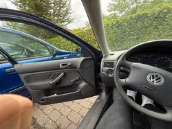 Blau Gebraucht 2001 VW Golf IV Kombi | 1.100 €