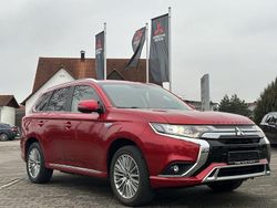 Rot Gebraucht 2019 Mitsubishi Outlander P-HEV Basis SUV | 16.990 € (Fairer Preis)