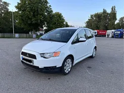 Weiß Gebraucht 2011 Mitsubishi Colt Edition Kombi | 3.100 € (Fairer Preis)