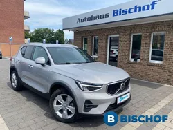 Silber Gebraucht 2024 Volvo XC40 Core SUV | 32.870 € (Superpreis)