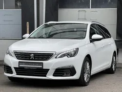 Weiß Gebraucht 2021 Peugeot 308 Allure Kombi | 14.900 € (Fairer Preis)