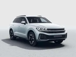 Dolomite silver metallic Neu 2025 VW Touareg Elegance SUV | 76.190 € (Fairer Preis)