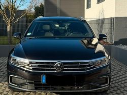 Schwarz Gebraucht 2020 VW Passat GTE Kombi | 22.300 € (Fairer Preis)