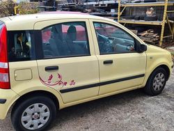 Gelb Gebraucht 2009 Fiat Panda Kleinwagen | 1.800 € (Fairer Preis)