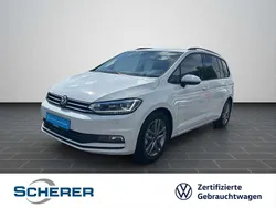 Pure white (metallic) Gebraucht 2025 VW Touran Van / Kleinbus | 34.180 € (Guter Preis)