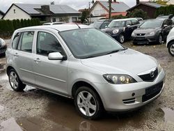 Moondust silver Gebraucht 2006 Mazda 2 Active Van / Kleinbus | 810 € (Guter Preis)
