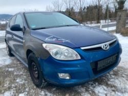 Blau Gebraucht 2009 Hyundai i30 Limousine | 999 € (Fairer Preis)