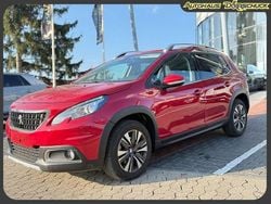 Rot Gebraucht 2019 Peugeot 2008 Allure SUV | 14.990 € (Guter Preis)