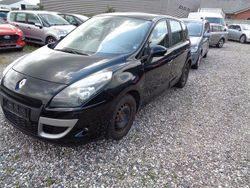 Schwarz Gebraucht 2011 Renault Scénic III Dynamique Van / Kleinbus | 1.900 € (Etwas zu teuer)