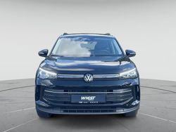 Grenadillschwarz metallic Neu 2025 VW Tiguan Sound SUV | 45.754 € (Fairer Preis)