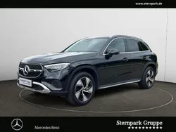 Unilack schwarz Gebraucht 2024 Mercedes GLC300e Avantgarde SUV | 59.600 €