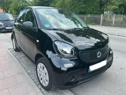 Schwarz Gebraucht 2019 Smart ForFour Kleinwagen | 11.380 € (Guter Preis)
