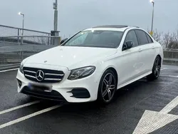 Weiß Gebraucht 2018 Mercedes E220 AMG line Limousine | 22.500 € (Superpreis)