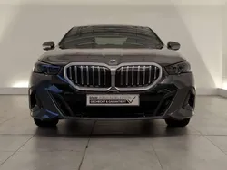 Grau Gebraucht 2024 BMW 520 M Sport Limousine | 50.589 € (Superpreis)