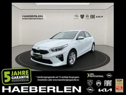 (wd) cararraweiss Gebraucht 2021 Kia Ceed Vision Limousine | 18.990 € (Teuer)