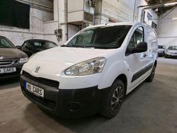 Weiß Gebraucht 2012 Peugeot Partner Avantage Van / Kleinbus | 4.990 € (Teuer)