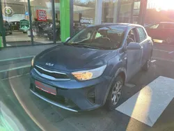 Blau Gebraucht 2023 Kia Stonic Edition 7 SUV | 16.880 € (Guter Preis)