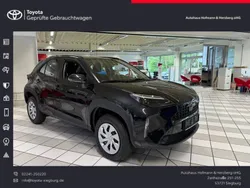 Schwarz Neu 2025 Toyota Yaris Cross Business Edition SUV | 24.490 €