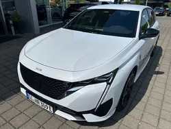 Weiss banquise (metallic) Gebraucht 2024 Peugeot e-308 GT Kleinwagen | 36.400 € (Guter Preis)