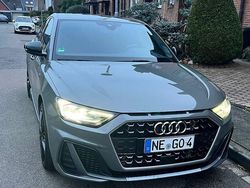 Grau Gebraucht 2019 Audi A1 Sportback S-Line Kleinwagen | 20.200 € (Etwas zu teuer)