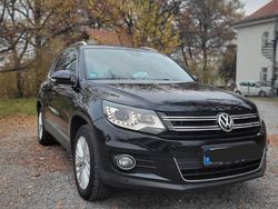 Schwarz Gebraucht 2014 VW Tiguan Cup SUV | 14.800 € (Etwas zu teuer)