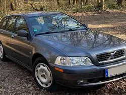 Grau Gebraucht 2002 Volvo V40 Kombi | 500 € (Guter Preis)