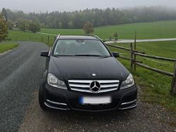 Schwarz Gebraucht 2011 Mercedes C220 Avantgarde Limousine | 8.300 € (Fairer Preis)