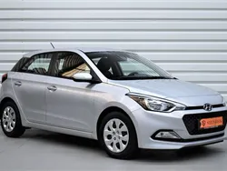 Silber Gebraucht 2018 Hyundai i20 GO! Kleinwagen | 11.990 € (Fairer Preis)