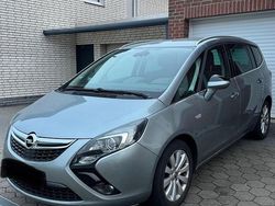 Grau Gebraucht 2014 Opel Zafira Tourer Van / Kleinbus | 7.500 € (Guter Preis)