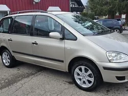 Beige Gebraucht 2004 Ford Galaxy Ghia Van / Kleinbus | 4.200 € (Teuer)
