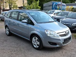 Silber Gebraucht 2008 Opel Zafira Edition Van / Kleinbus | 3.999 € (Fairer Preis)