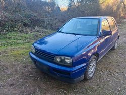 Blau Gebraucht 1997 VW Golf III Kleinwagen | 1.200 € (Fairer Preis)