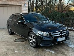 Schwarz Gebraucht 2018 Mercedes E300 Avantgarde Kombi | 20.300 € (Superpreis)