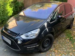 Schwarz Gebraucht 2013 Ford S-MAX S Van / Kleinbus | 11.900 €