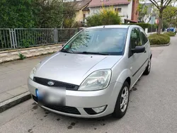 Silber Gebraucht 2004 Ford Fiesta Kleinwagen | 850 € (Superpreis)