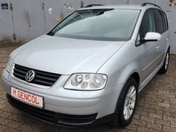 Silber Gebraucht 2005 VW Touran Trendline Van / Kleinbus | 3.990 € (Teuer)