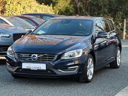 Blau Gebraucht 2017 Volvo V60 Summum Kombi | 12.890 € (Fairer Preis)
