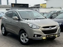 Silber Gebraucht 2010 Hyundai ix35 Style SUV | 10.998 € (Etwas zu teuer)