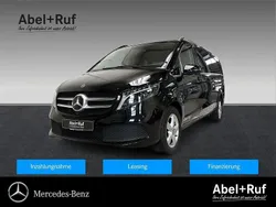 Schwarz Gebraucht 2023 Mercedes V300 Avantgarde Van / Kleinbus | 61.779 € (Guter Preis)