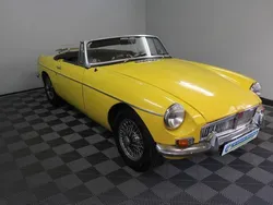 Gelb Gebraucht 1968 MG B Cabrio | 11.500 €