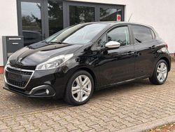 Schwarz Gebraucht 2019 Peugeot 208 Signature Sky Kleinwagen | 6.999 € (Fairer Preis)