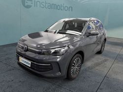Grau Gebraucht 2024 VW Tiguan IQ Drive SUV | 36.550 € (Fairer Preis)