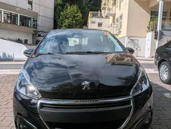 Schwarz Gebraucht 2018 Peugeot 208 Active Kleinwagen | 8.000 € (Guter Preis)