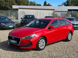 Rot Gebraucht 2019 Hyundai i30 Pure Kombi | 11.200 € (Guter Preis)