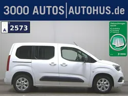Weiß Gebraucht 2021 Opel Combo Life Edition Van / Kleinbus | 10.480 € (Guter Preis)