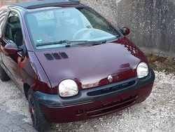 Rot Gebraucht 2001 Renault Twingo Expression Kleinwagen | 1.100 € (Fairer Preis)